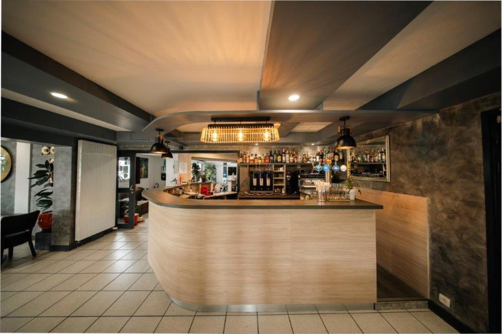 Brit Hotel La Bonne Etape Эврё Экстерьер фото